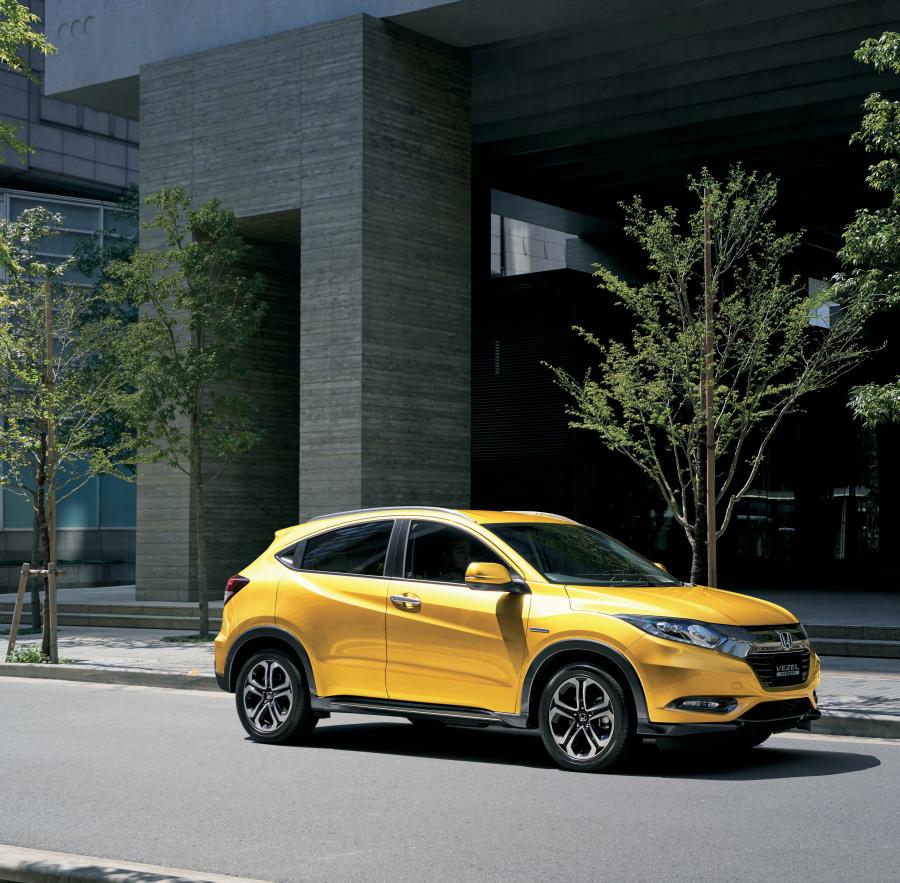  Honda Vezel Hybrid X Sensing Brilliant Style Edition 2017 года  (фото 8 из 8)